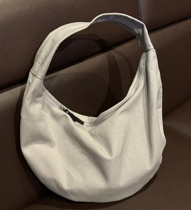 waning moon bag - OHOTORO